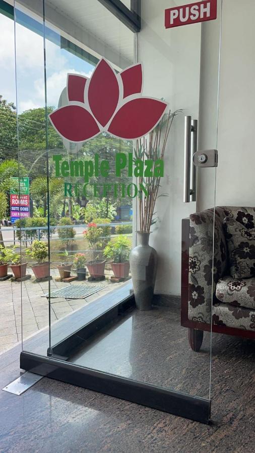 Temple Plaza Kochi Hotel Chottanikara Luaran gambar