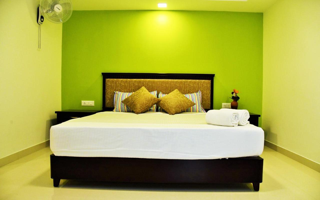 Temple Plaza Kochi Hotel Chottanikara Luaran gambar