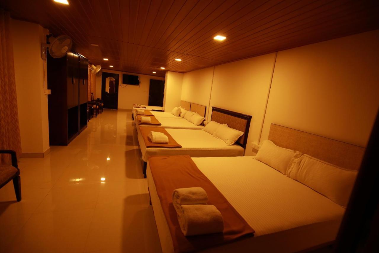 Temple Plaza Kochi Hotel Chottanikara Luaran gambar